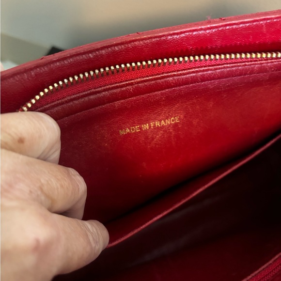 Chanel vintage red lambskin shoulder bag - Picture 6 of 11